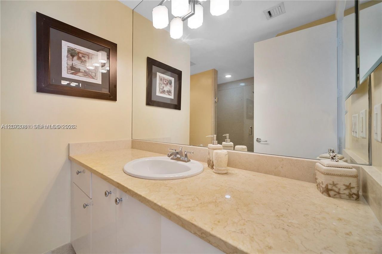 19900 E Country Club Dr , Unit TS18, Aventura, FL 33180 Photo