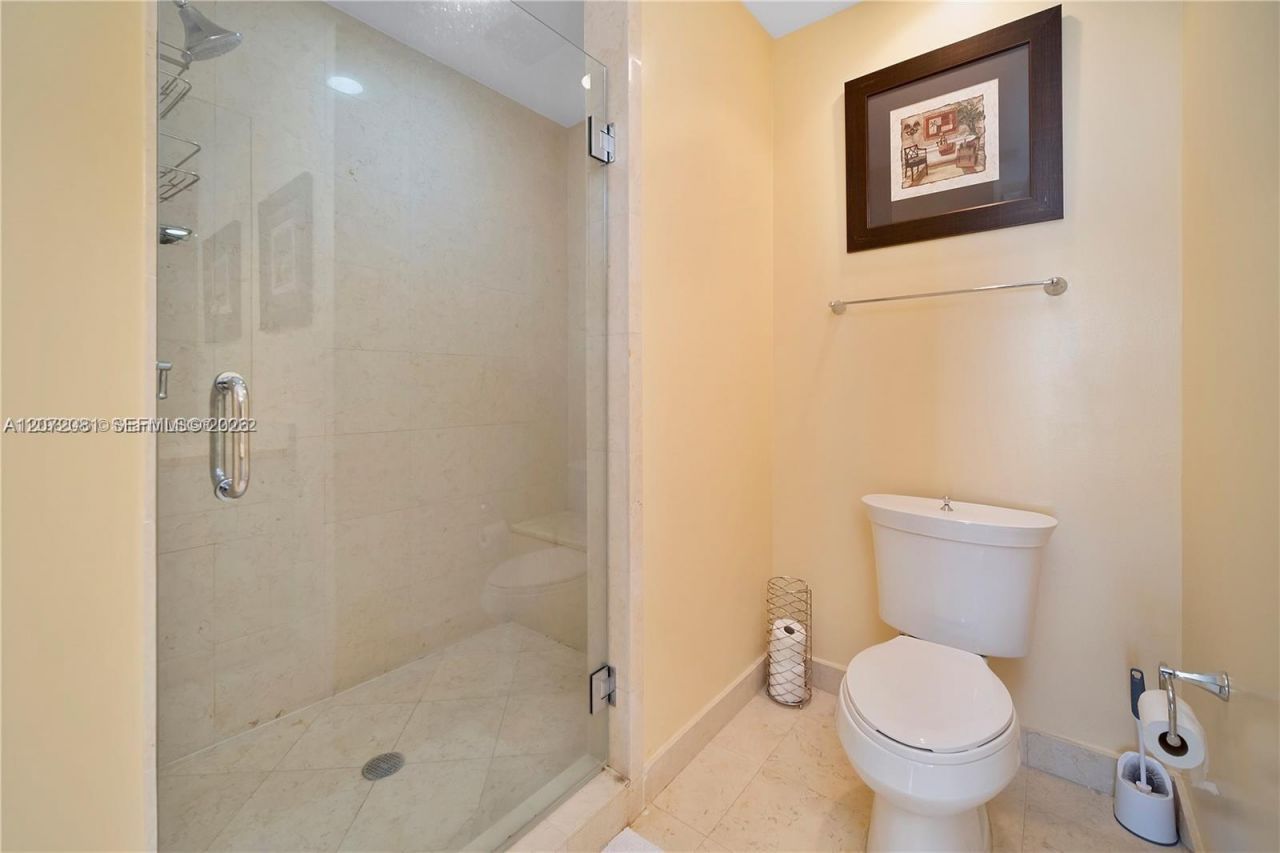 19900 E Country Club Dr , Unit TS18, Aventura, FL 33180 Photo