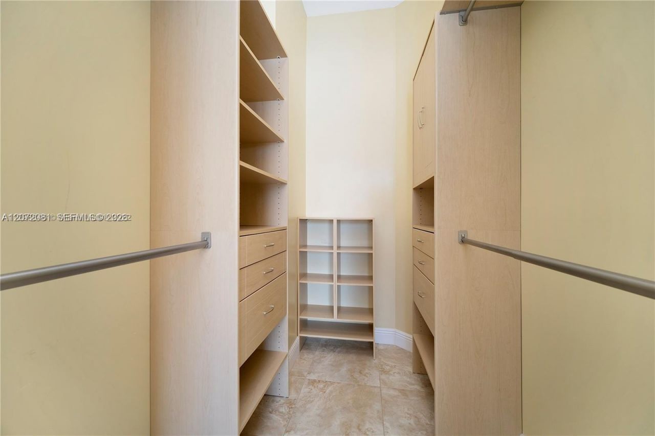 19900 E Country Club Dr , Unit TS18, Aventura, FL 33180 Photo