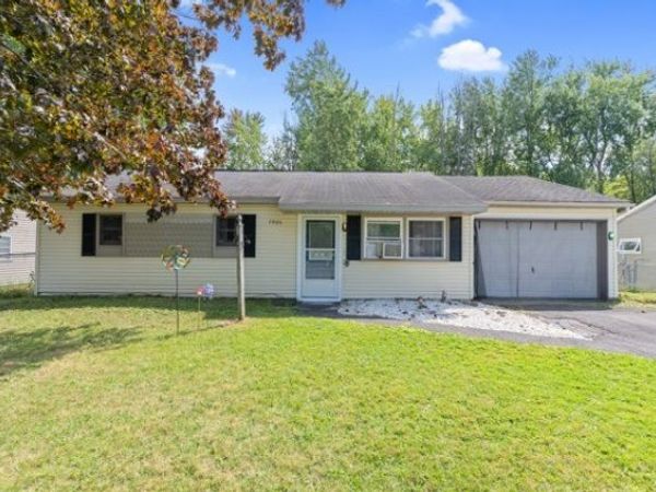 7906 Eisenhower Boulevard , Bridgeport, NY 13030