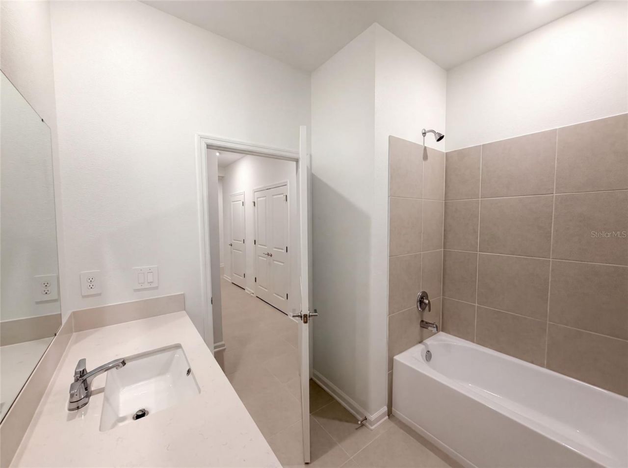 669 Tundra Loop , Groveland, FL 34736 Photo