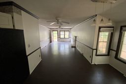 1381 Shannon Street  photo 4