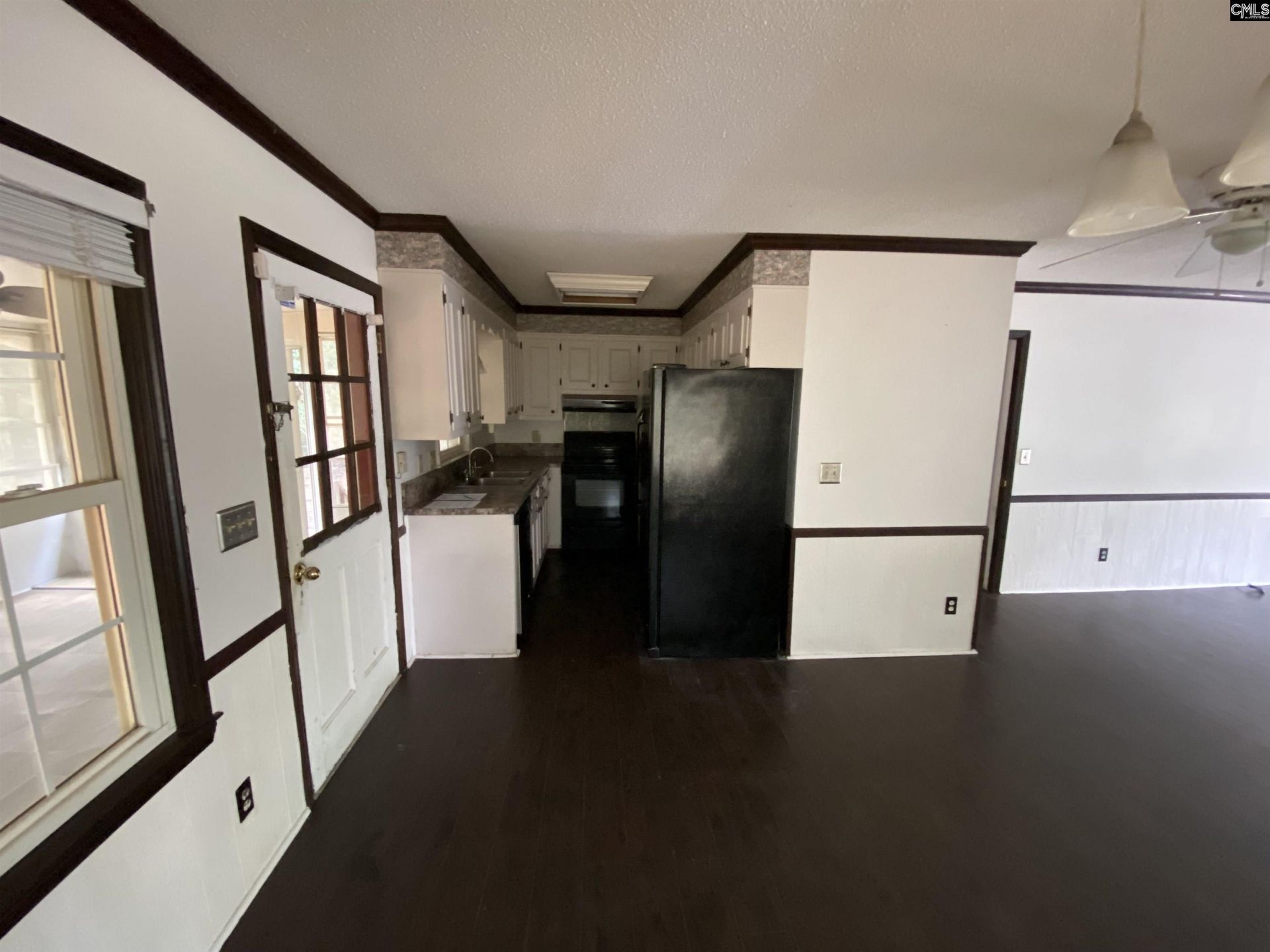 1381 Shannon Street  Photo 4