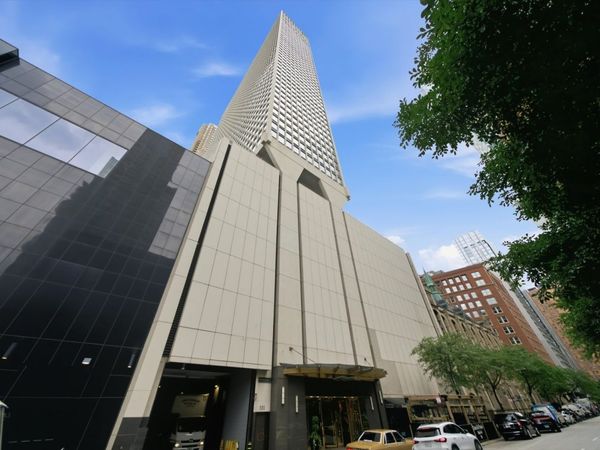 111 E Chestnut Street , Unit 38F, Chicago, IL 60611