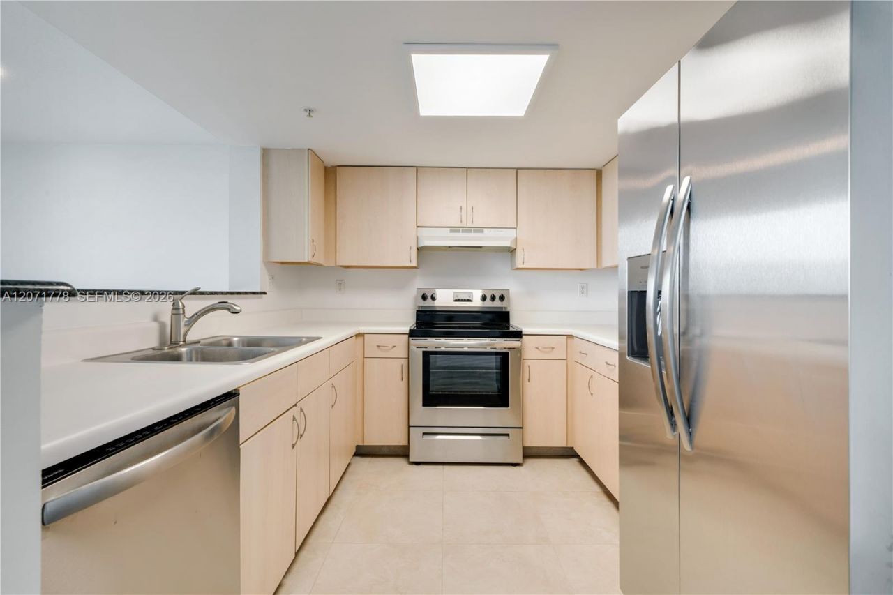 3000 Coral Way , Unit 511, Miami, FL 33145 Photo