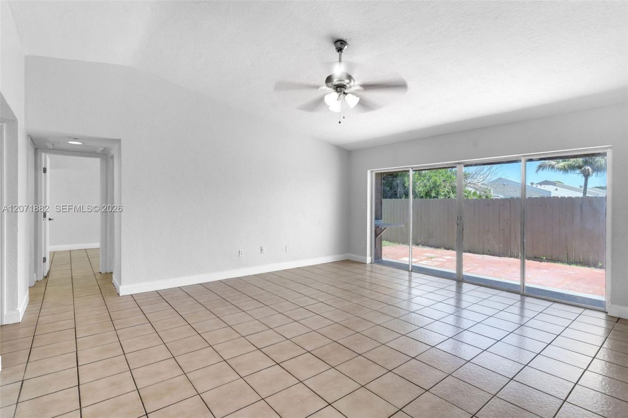11209 SW 125th Pl , Kendall, FL 33186 Photo