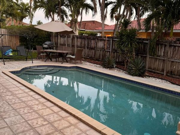 15234 SW 140th St , Unit na, Miami, FL 33196