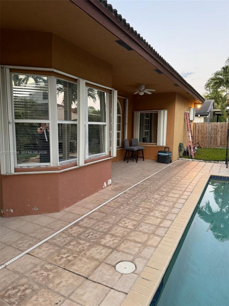 15234 SW 140th St , Unit na, Miami, FL 33196 Photo