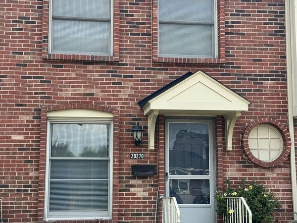 20270 Great Oaks Circle S, Unit 252, Clinton Township, Mi 48036