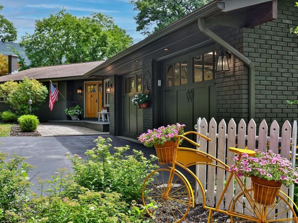 314 Killington Avenue, Rutland Town, VT 05701
