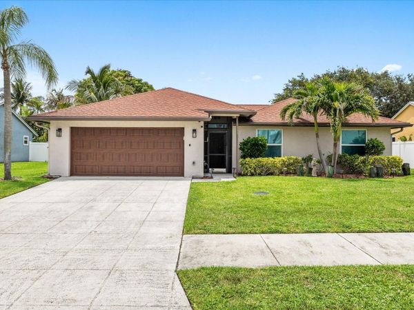200 Park Place, Jupiter, FL 33458