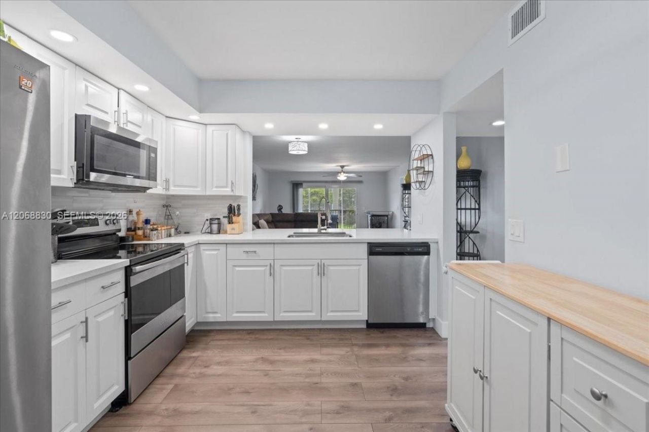 12500 SW 5th Ct , Unit 208M, Pembroke Pines, FL 33027 Photo