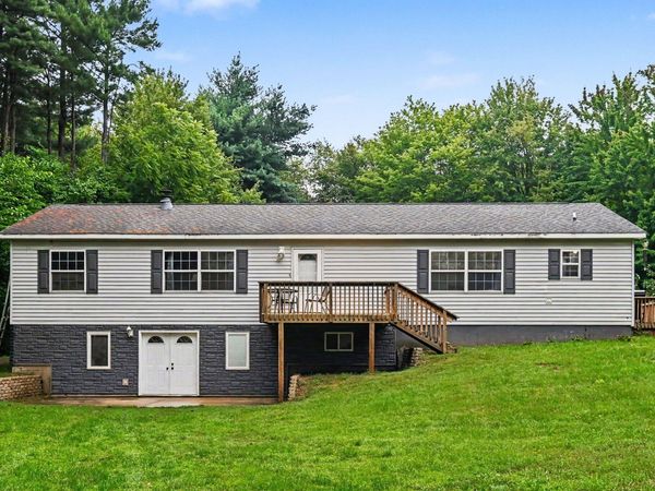 6113 102nd Avenue, South Haven, MI 49090