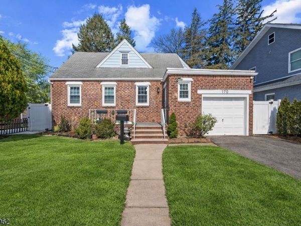 170 Clinton Ave, New Milford, NJ 07646