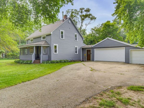 N9147 Stone School Rd, East Troy, WI 53120