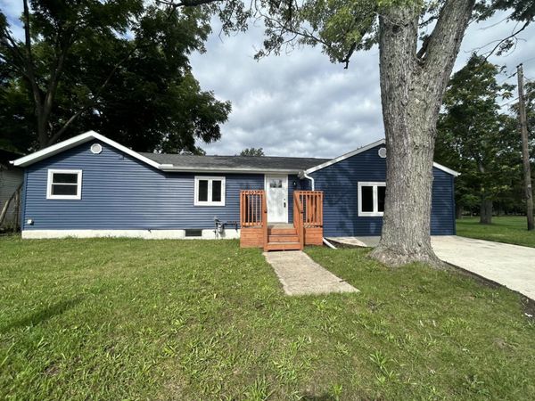 803 Enterprise Street, Buchanan, MI 49107