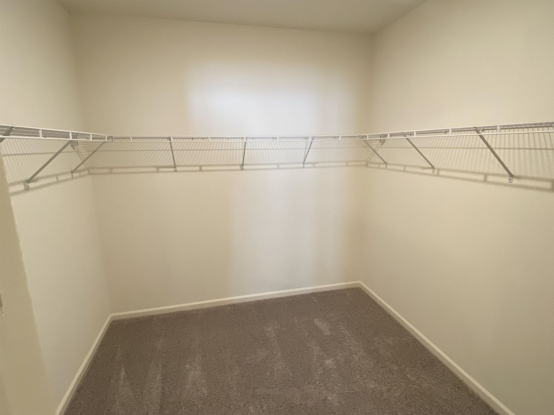 149 Admiral St Photo 12