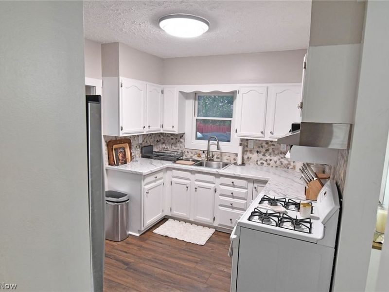 8 Greenbriar Avenue, Rittman, OH 44270 Photo 9
