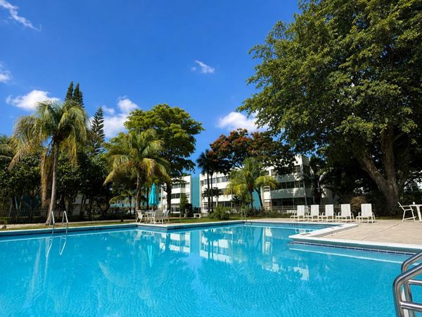 5155 E SABAL PALM Boulevard, Unit 209, Tamarac, FL 33319