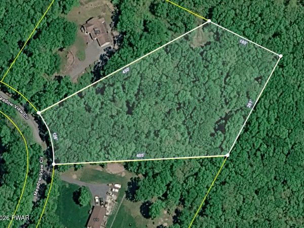 Meadowview Circle , Shohola, PA 18458