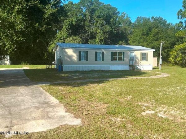 130 YANCEY Circle, Satsuma, FL 32189
