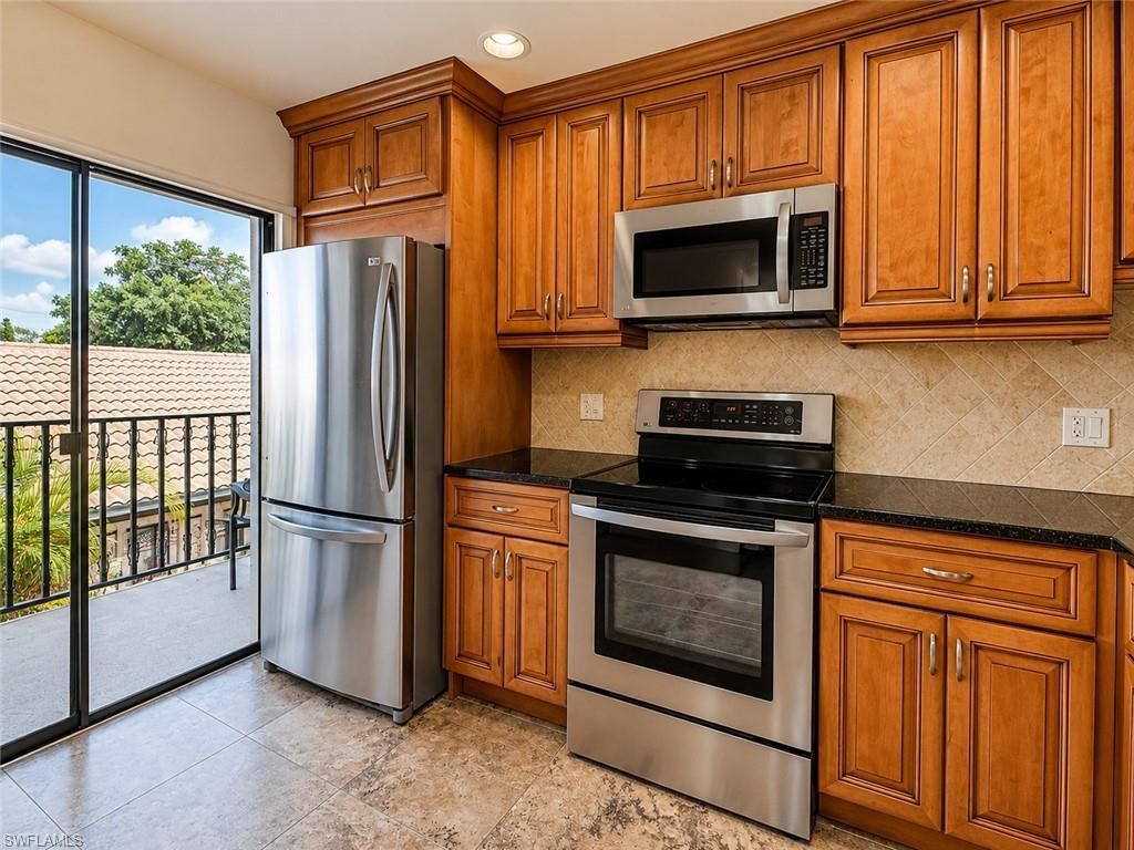 3370 10th St N, Unit 1308, Naples, FL 34103 Photo