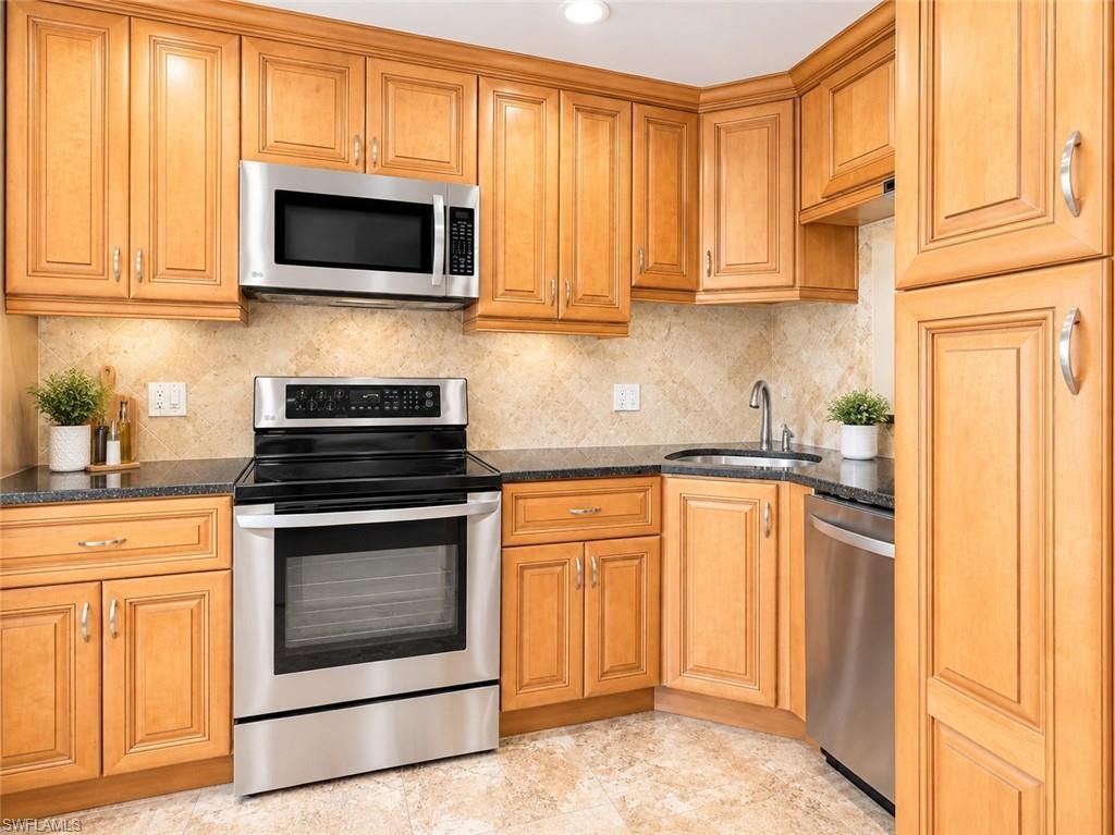 3370 10th St N, Unit 1308, Naples, FL 34103 Photo