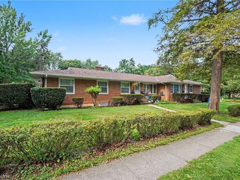 37822 Euclid Avenue, Willoughby, OH 44094 Photo 2