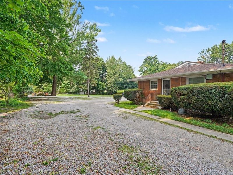 37822 Euclid Avenue, Willoughby, OH 44094 Photo 3
