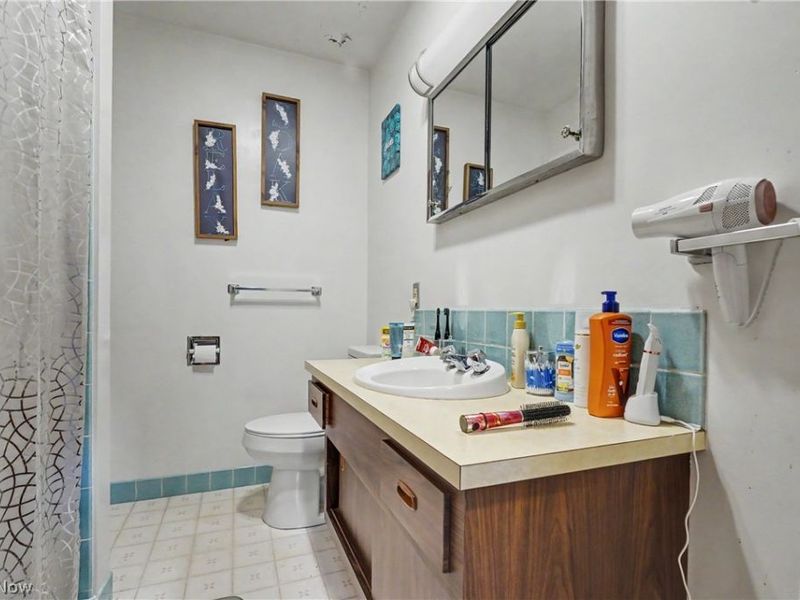 37822 Euclid Avenue, Willoughby, OH 44094 Photo 8