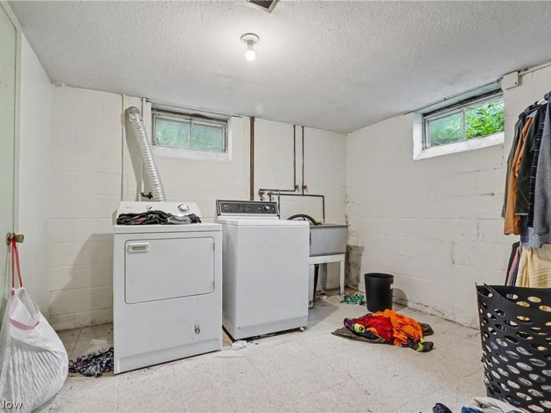 37822 Euclid Avenue, Willoughby, OH 44094 Photo 9