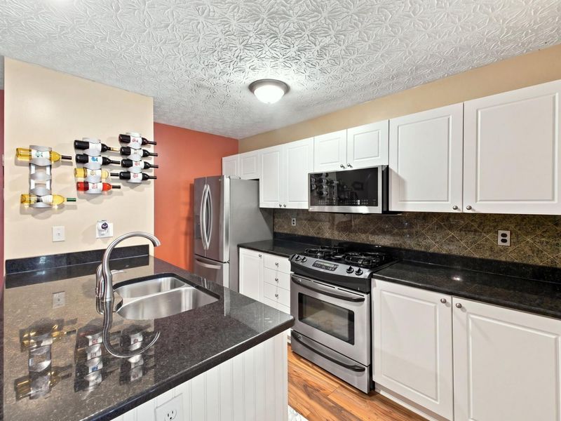 1932 Ironton Drive , Unit 43E, Columbus, OH 43228 Photo 10