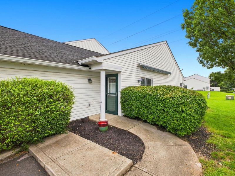 1932 Ironton Drive , Unit 43E, Columbus, OH 43228 Photo 2
