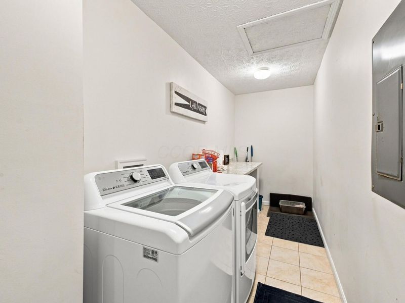 1932 Ironton Drive , Unit 43E, Columbus, OH 43228 Photo 23
