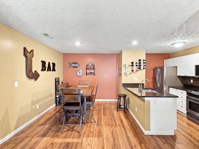 1932 Ironton Drive , Unit 43E, Columbus, OH 43228 Photo 6