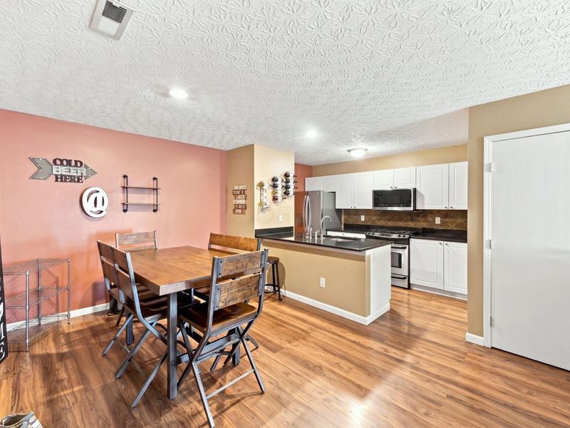 1932 Ironton Drive , Unit 43E, Columbus, OH 43228 Photo 7