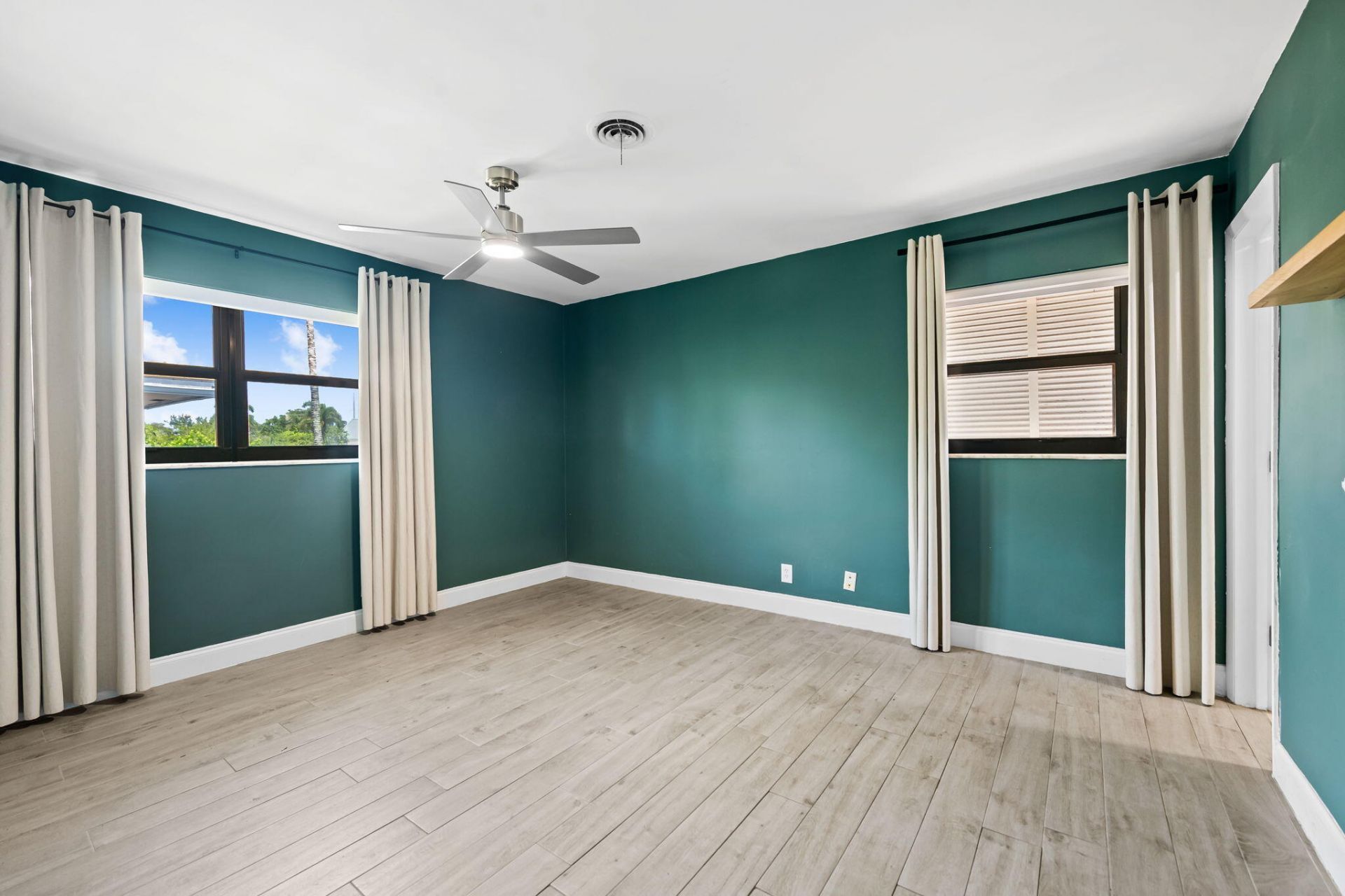 2700 NE 56th Court, Unit 4B, Fort Lauderdale, FL 33308 Photo