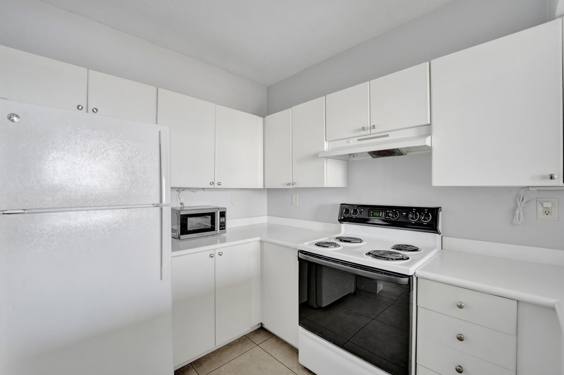 3020 NE 32nd Avenue, Unit 807, Fort Lauderdale, FL 33308 Photo