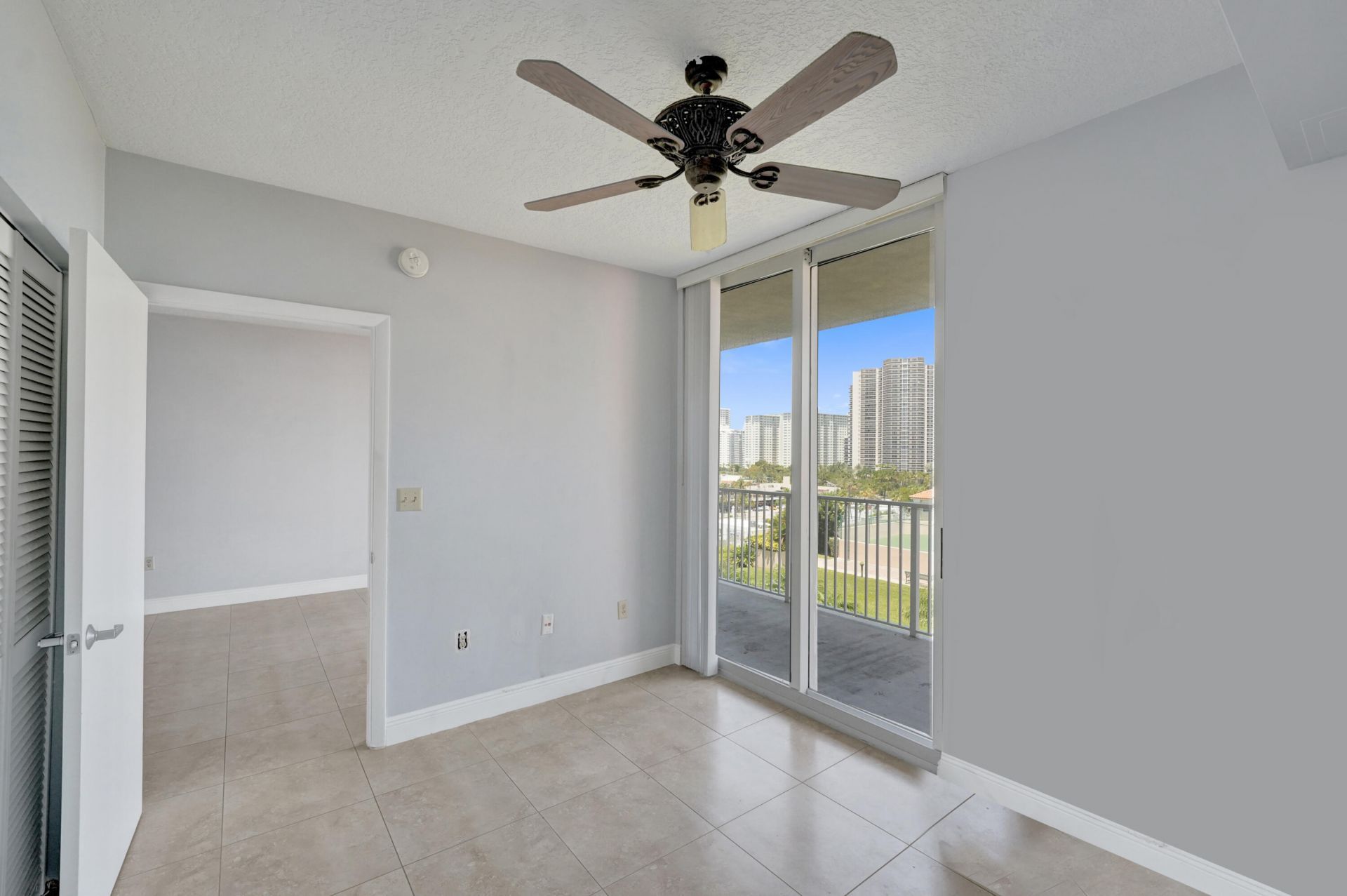3020 NE 32nd Avenue, Unit 807, Fort Lauderdale, FL 33308 Photo