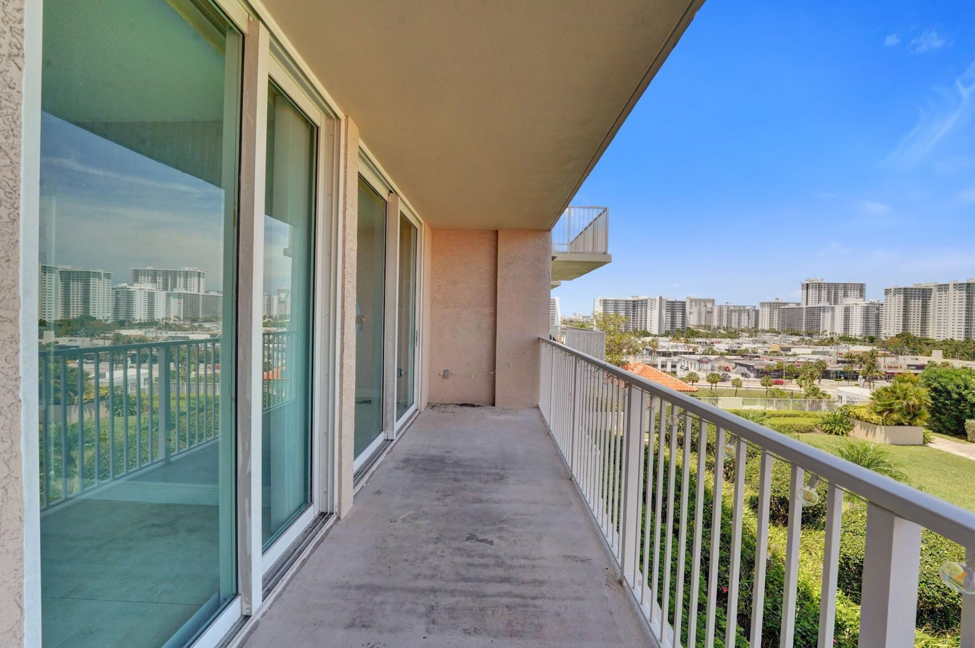 3020 NE 32nd Avenue, Unit 807, Fort Lauderdale, FL 33308 Photo