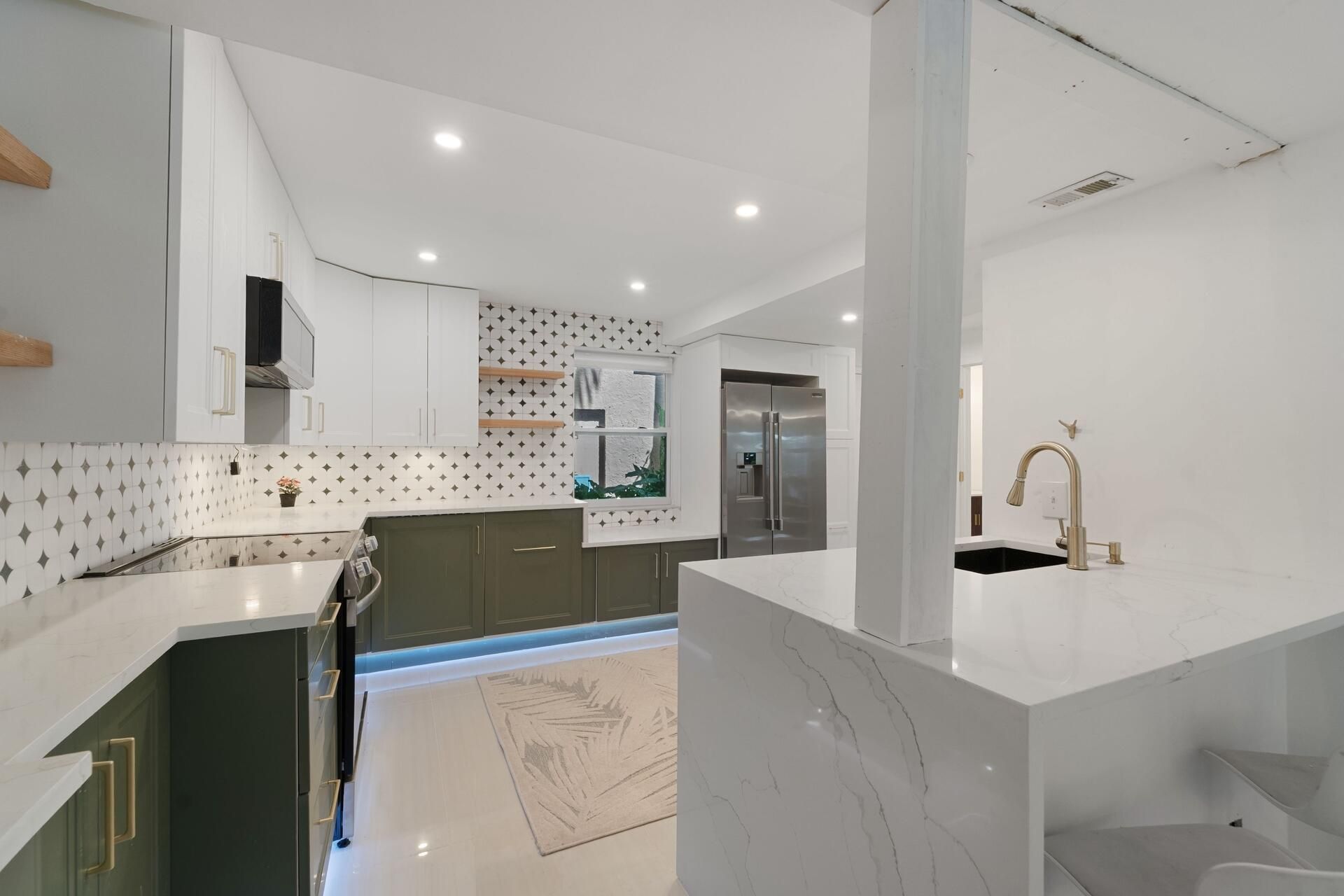 620 Tennis Club Drive, Unit 103, Fort Lauderdale, FL 33311 Photo