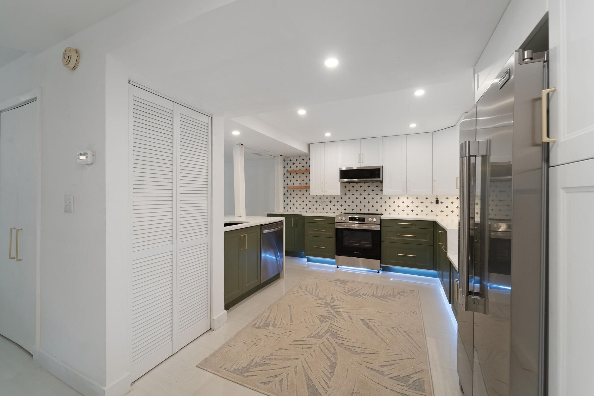 620 Tennis Club Drive, Unit 103, Fort Lauderdale, FL 33311 Photo