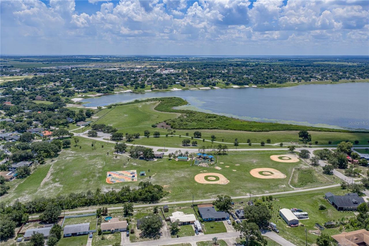 1018 N Tower Lane, Unit A, Lake Wales, FL 33853 Photo