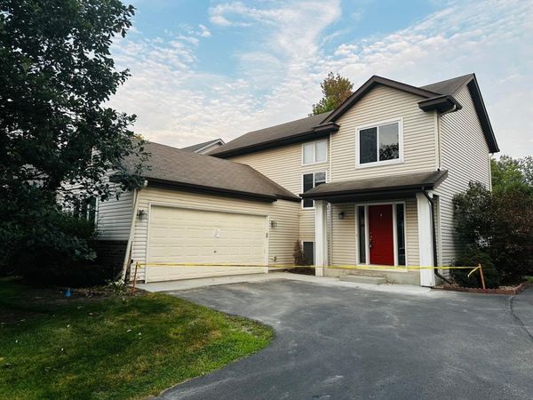 1676 Philipp Way , Shakopee, MN 55379