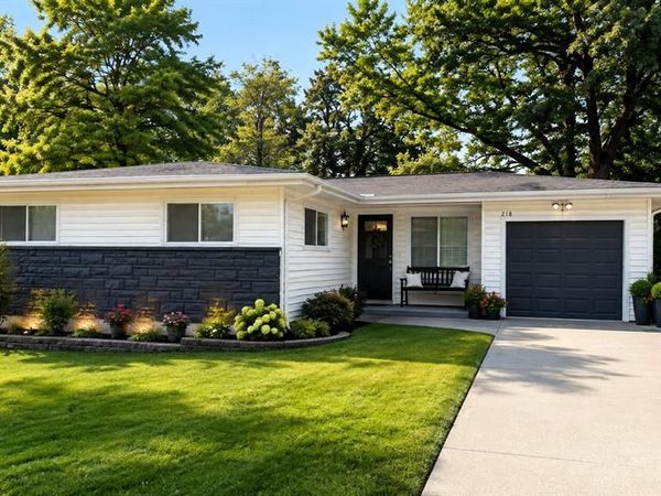218 Martigney Drive , St Louis, MO 63129