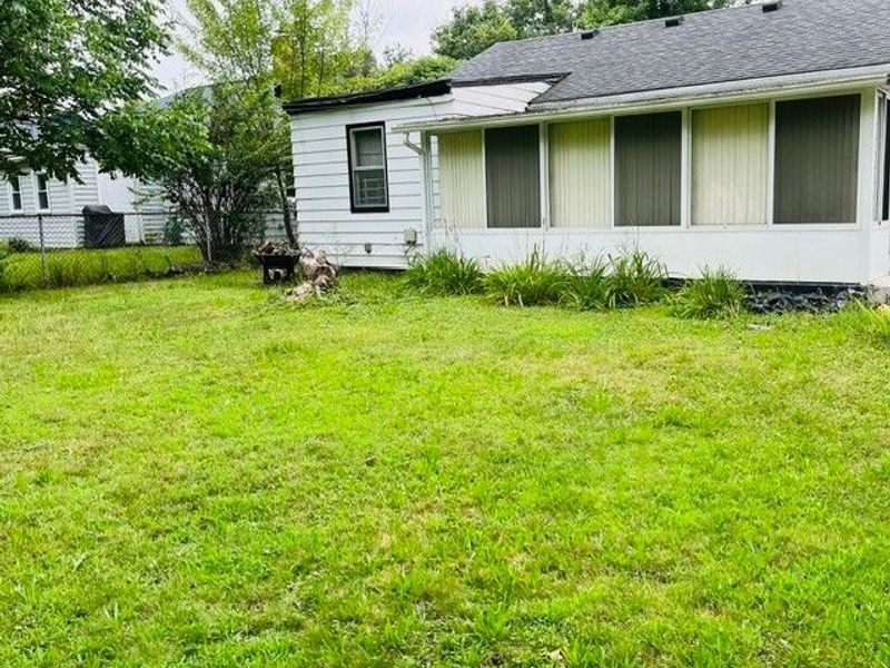 2465 Belvoir Boulevard, Cleveland, OH 44121 Photo 17