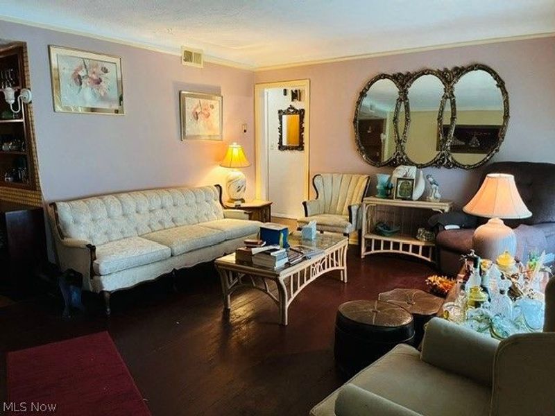 2465 Belvoir Boulevard, Cleveland, OH 44121 Photo 4
