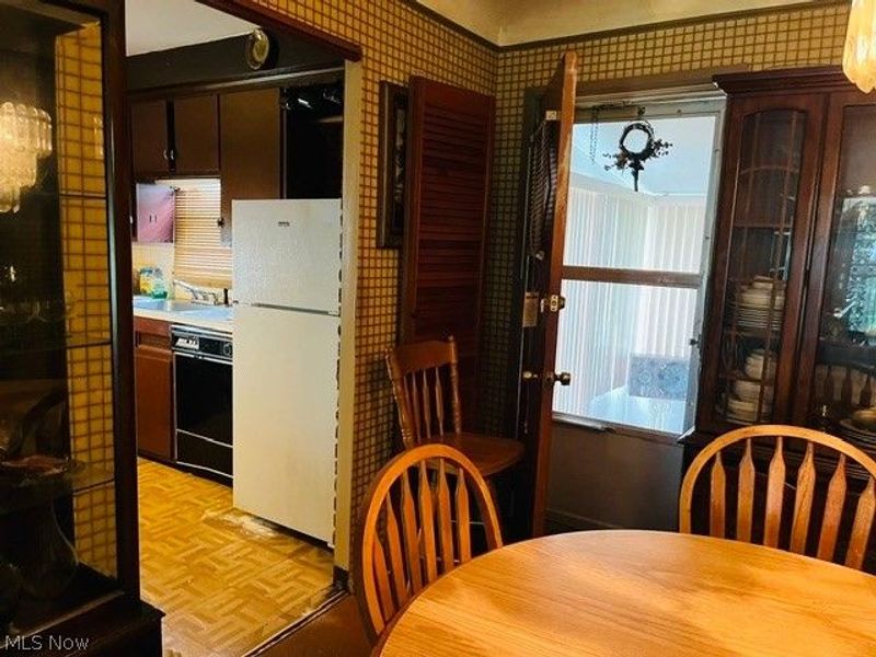 2465 Belvoir Boulevard, Cleveland, OH 44121 Photo 6
