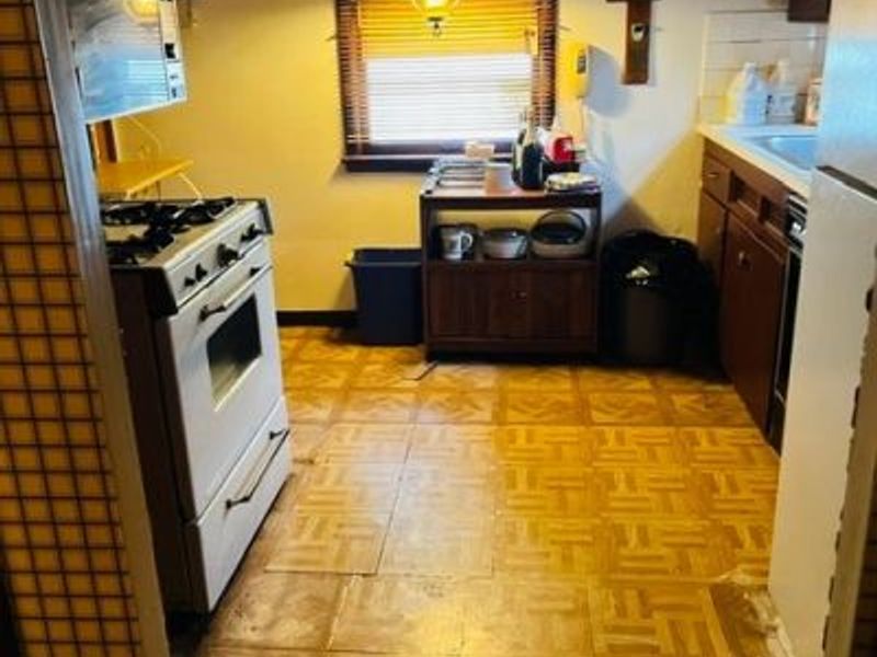 2465 Belvoir Boulevard, Cleveland, OH 44121 Photo 7