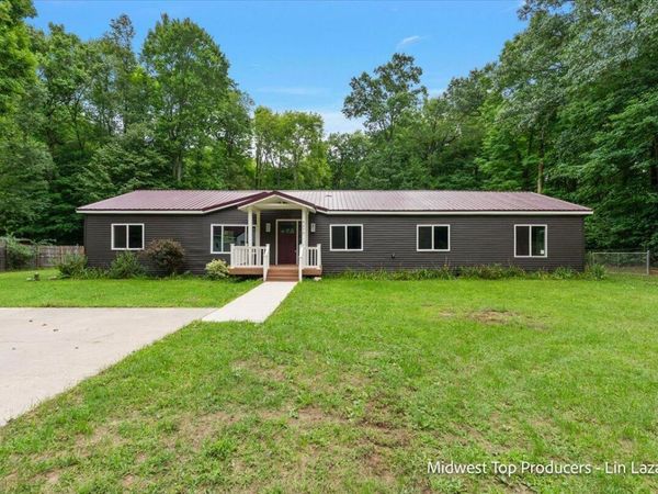 8270 Bradley Road, Belding, MI 48809